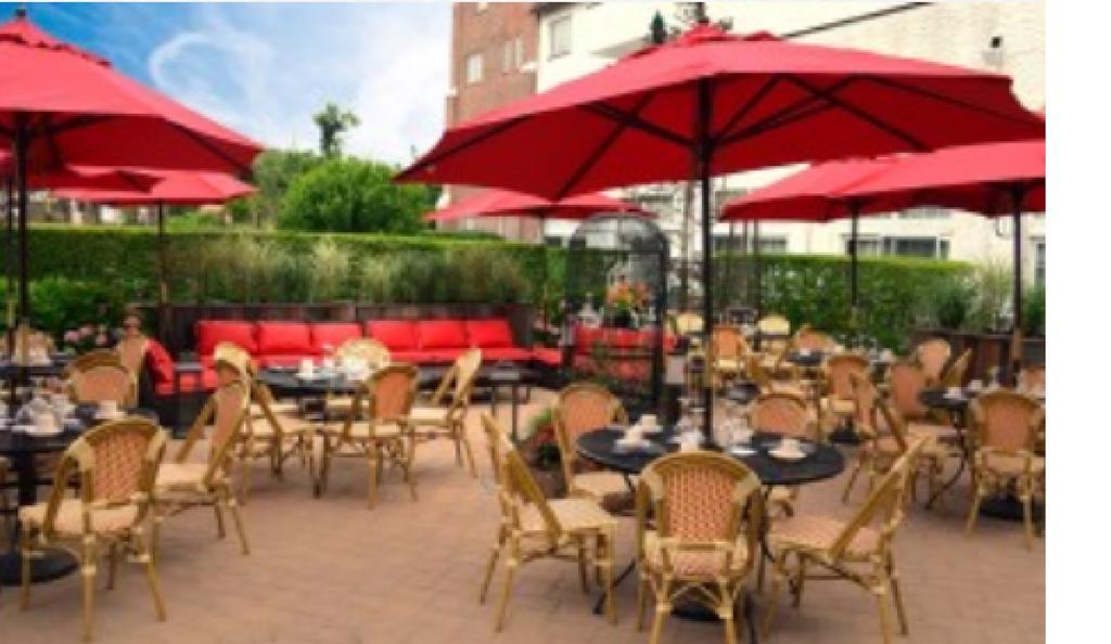 Montauk Manor Hotel Exterior photo The patio at the restaurant